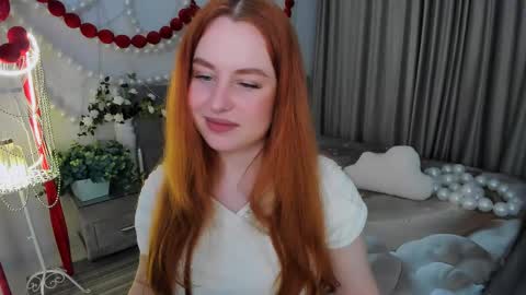 Snapshot of airysilhouette chatting on 04/20/26, 07:37 Louise online show from 04/20/26, 07:37