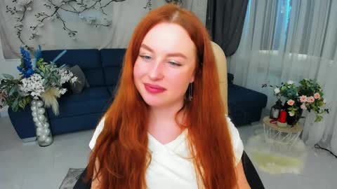 Snapshot of airysilhouette chatting on 06/08/26, 04:07 Louise online show from 06/08/26, 04:07