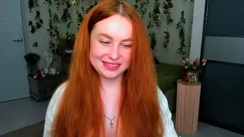 Snapshot of airysilhouette chatting on 07/02/26, 10:10 Louise online show from 07/02/26, 10:10