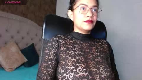 aisha__cambell online show from 11/03/25, 08:54