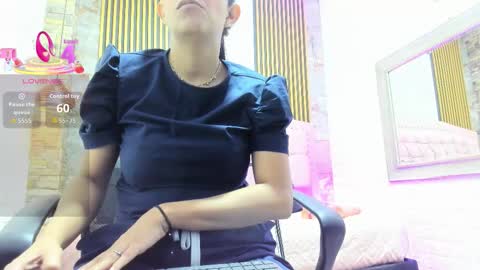 Snapshot of aisha__cambell chatting on 03/20/26, 09:47 aisha__cambell online show from 03/20/26, 09:47