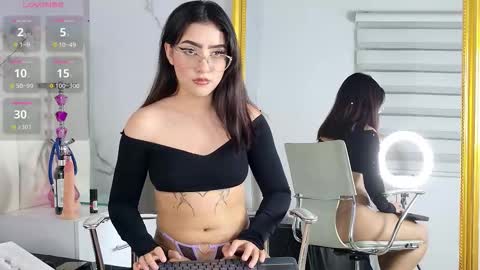 aisha_calloway online show from 11/19/25, 10:54