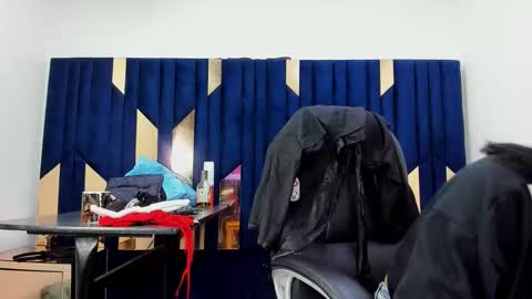 Aisha online show from 11/20/25, 04:01