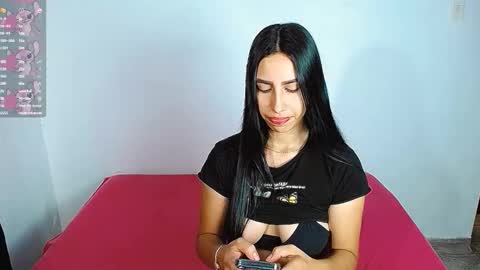 Snapshot of aisha_stacey0410 chatting on 10/06/25, 03:31 aisha_stacey0410 online show from 10/06/25, 03:31