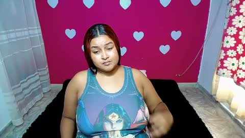 Snapshot of aisha_stacey0410 chatting on 05/21/26, 02:35 aisha_stacey0410 online show from 05/21/26, 02:35