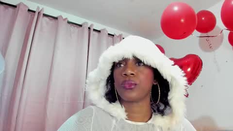 Snapshot of aisha_w10 chatting on 02/18/25, 03:32 Aisha online show from 02/18/25, 03:32