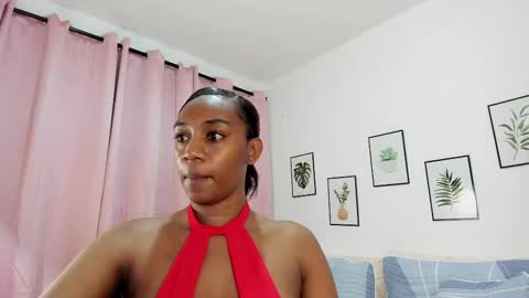 Snapshot of aisha_w10 chatting on 02/22/25, 12:29 Aisha online show from 02/22/25, 12:29