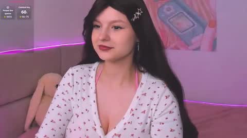 Aisha online show from 11/03/25, 09:10