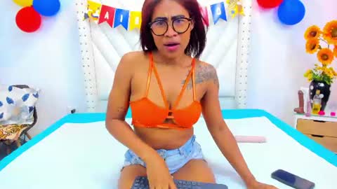 Snapshot of aishainti chatting on 06/13/26, 02:37 aishainti online show from 06/13/26, 02:37