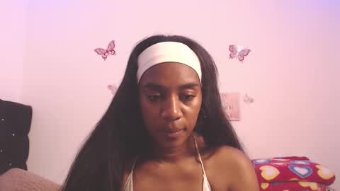 Snapshot of aishaowens chatting on 12/03/25, 08:07 Aisha online show from 12/03/25, 08:07