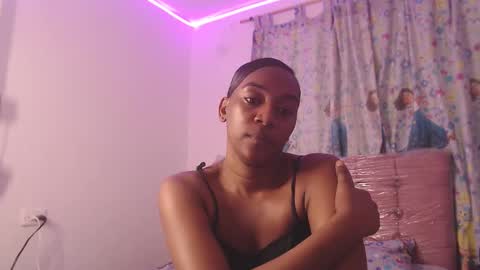 Snapshot of aishaowens chatting on 12/15/25, 08:02 Aisha online show from 12/15/25, 08:02