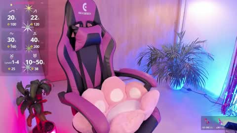 Aisha online show from 02/16/25, 09:27