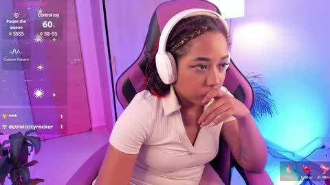 Aisha online show from 02/20/25, 05:23