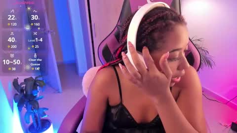 Aisha online show from 02/21/25, 10:04