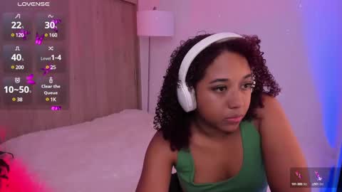 Aisha online show from 03/07/25, 08:33