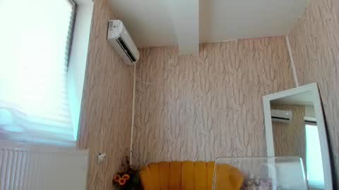 Aisha online show from 03/10/25, 06:38