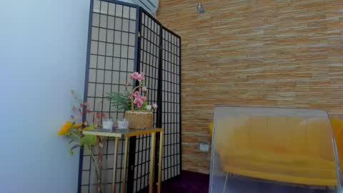 Aisha online show from 09/10/25, 04:01