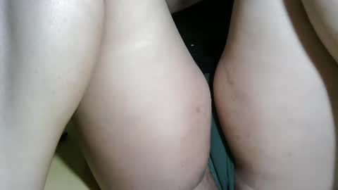 Snapshot of aislahrose chatting on 02/19/26, 05:03 rosie online show from 02/19/26, 05:03