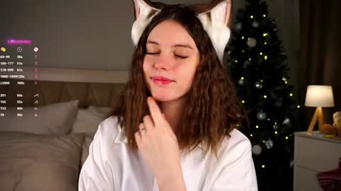 Snapshot of aislyfarran chatting on 01/12/25, 01:11 Aliza online show from 01/12/25, 01:11