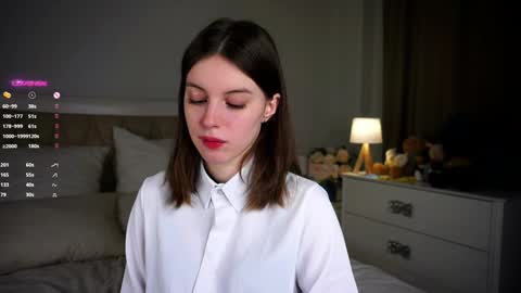 Snapshot of aislyfarran chatting on 01/17/25, 01:15 Aliza online show from 01/17/25, 01:15