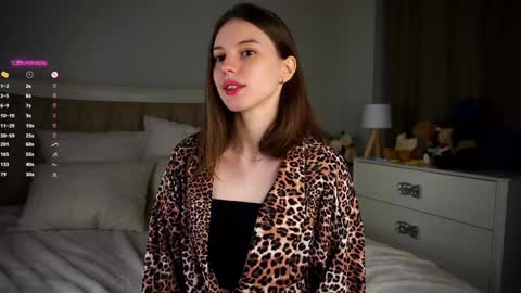 Snapshot of aislyfarran chatting on 01/20/25, 01:28 Aliza online show from 01/20/25, 01:28