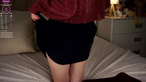 Snapshot of aislyfarran chatting on 01/31/25, 01:11 Aliza online show from 01/31/25, 01:11