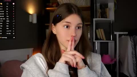 Aliza online show from 11/02/25, 01:08