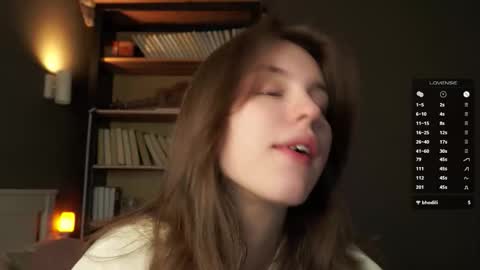 Snapshot of aislyfarran chatting on 03/21/26, 01:21 Aliza online show from 03/21/26, 01:21