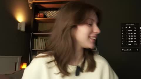 Snapshot of aislyfarran chatting on 03/22/26, 01:20 Aliza online show from 03/22/26, 01:20