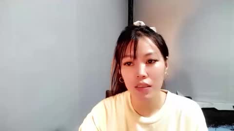 aisuchan online show from 12/03/25, 03:21