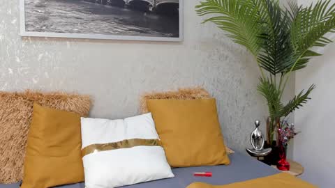 little aitana  online show from 01/04/25, 06:19