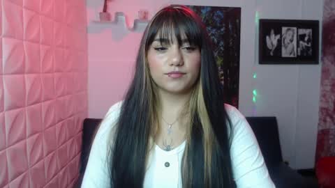 Snapshot of aitana_gomezz chatting on 01/09/25, 08:33 Aitana online show from 01/09/25, 08:33
