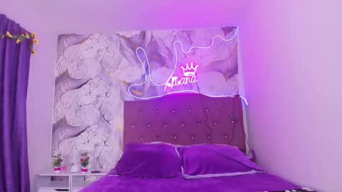 Snapshot of aitana_star1 chatting on 03/26/26, 08:25 aitana_star1 online show from 03/26/26, 08:25