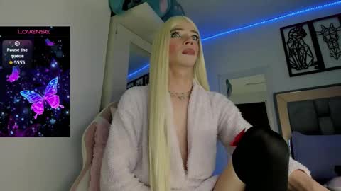 Snapshot of aiunii_jd chatting on 01/13/26, 04:51 aiunii online show from 01/13/26, 04:51