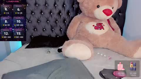 Snapshot of aixa_beltran chatting on 02/23/25, 12:37 aixa_beltran online show from 02/23/25, 12:37