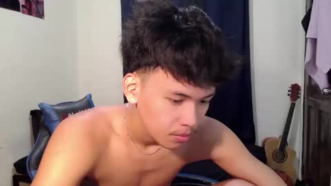 aj_daksxx online show from 05/07/26, 07:14