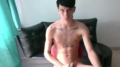 Snapshot of ajhoansebastian94 chatting on 05/12/26, 07:00 SebasT-sex online show from 05/12/26, 07:00
