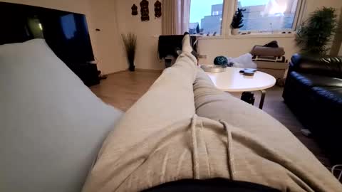 Snapshot of ak_2 chatting on 01/19/26, 07:56 ak_2 online show from 01/19/26, 07:56