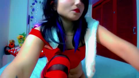 Snapshot of akai_krazna01 chatting on 12/19/25, 06:53 Akai Kraz online show from 12/19/25, 06:53