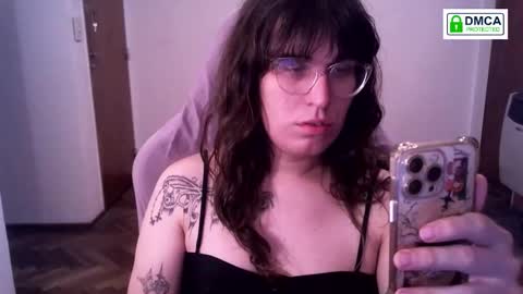 Snapshot of akamedolle chatting on 01/11/26, 03:44 Veronica Akame 3 online show from 01/11/26, 03:44