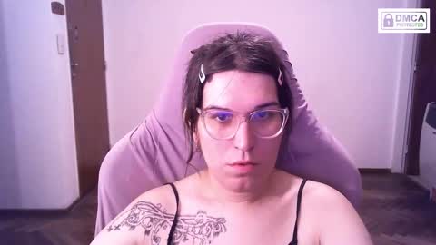 Snapshot of akamedolle chatting on 03/06/26, 08:00 Veronica Akame 3 online show from 03/06/26, 08:00