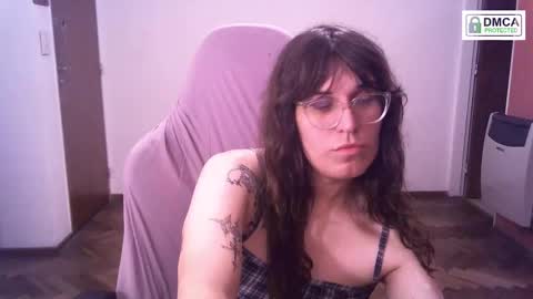 Snapshot of akamedolle chatting on 03/10/26, 03:11 Veronica Akame 3 online show from 03/10/26, 03:11