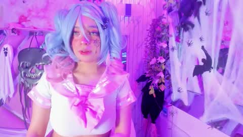 Snapshot of akane_hikari_ chatting on 10/19/25, 05:30 akane hikari  online show from 10/19/25, 05:30