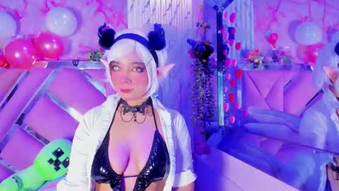 Snapshot of akane_hikari_ chatting on 02/23/26, 04:32 akane hikari online show from 02/23/26, 04:32