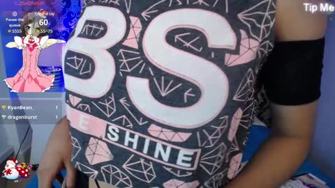 A K A N E  U W U online show from 12/10/24, 03:33