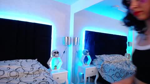 A K A N E  U W U online show from 12/15/24, 01:13