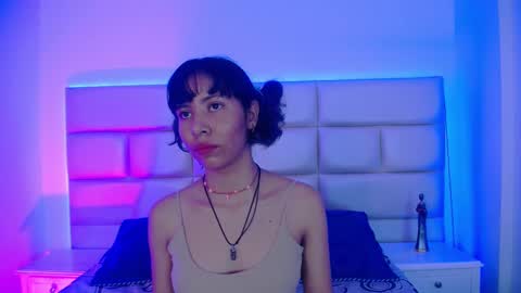 A K A N E  U W U online show from 03/02/25, 08:18