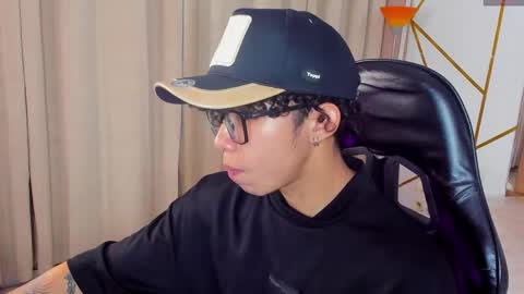 akazaboy online show from 05/06/26, 05:46