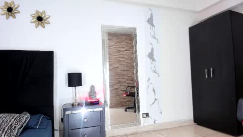 Akemi online show from 02/23/25, 04:50