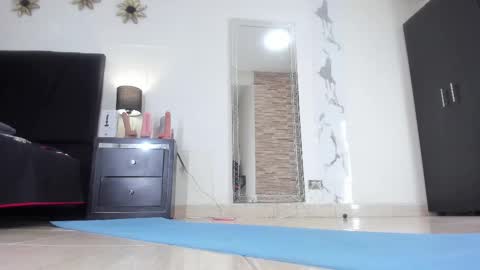 Akemi online show from 03/12/25, 09:55